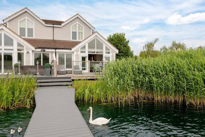 Ferienhaus für 11 Personen, mit Whirlpool und Garten sowie Seeblick in The Cotswolds - 2