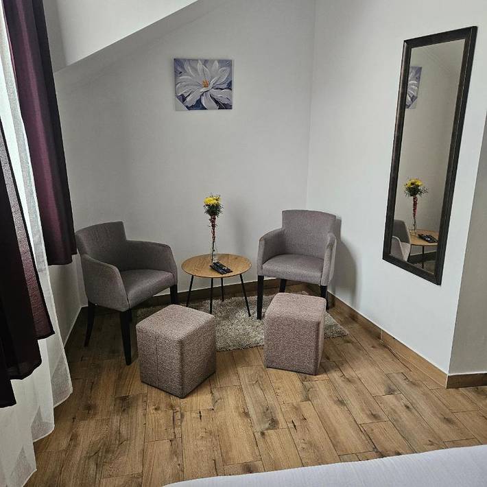 Gîte pour 2 personnes, avec vue ainsi que jardin et piscine à Novi Sad - 4