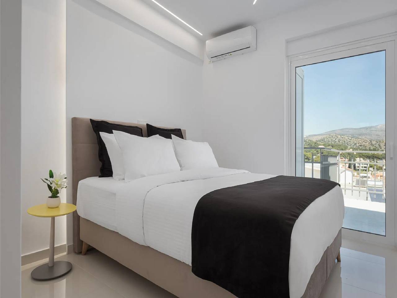 Luxury Athens Apartment | Penthouse with Private Terrace with Breathtaking Sea Vistas | 1 Bedroom | Perfect for Couples Getaway | Varkiza in Varkiza, Vari