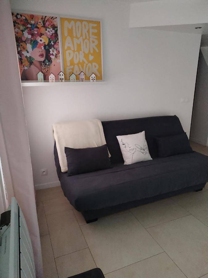 Location de vacances pour 2 personnes, avec terrasse et jardin à Sevran - 2