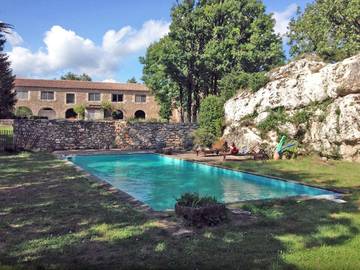 Maison d’hôte pour 2 personnes, avec piscine ainsi que vue et jardin à Le Cros
