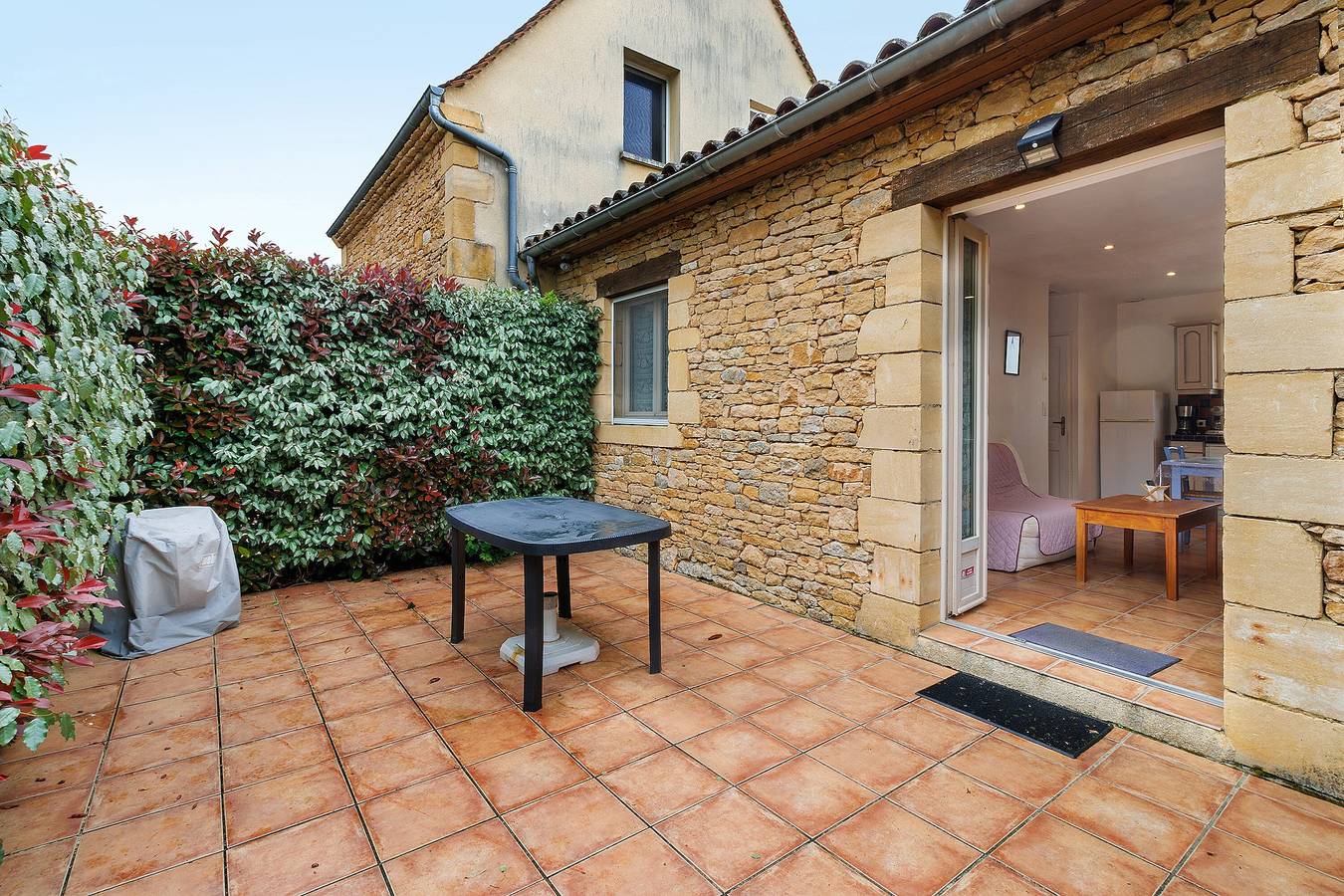 Gîte 2 personnes avec piscine chauffée et wifi à Sarlat au calme in Sarlat-la-Canéda, Périgord Noir