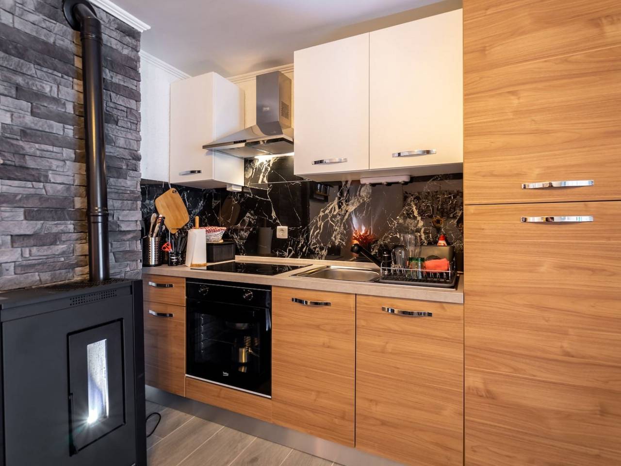 Ganze Wohnung, Charmante Seeblick-Wohnung mit Garten & Grill – Haustiere willkommen! in Fuzine, Primorje-Gorski Kotar