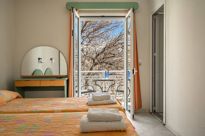 Room “Angela Partial Sea View 8” with Sea View, Wi-Fi and Air Conditioning in Kefalonia