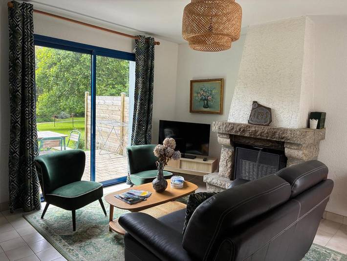 Location de vacances pour 4 personnes, avec terrasse ainsi que jardin et vue à Sizun - 3