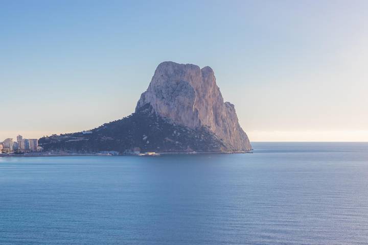 Holiday Home "2 Vistahermosa La Manzanera" with Sea View, Pool, Wi-Fi & Terrace in La Manzanera, Calpe