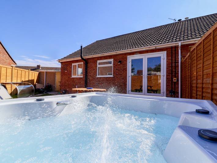 Cottage for 4 people, with Garden in Burnham on Sea & Highbridge