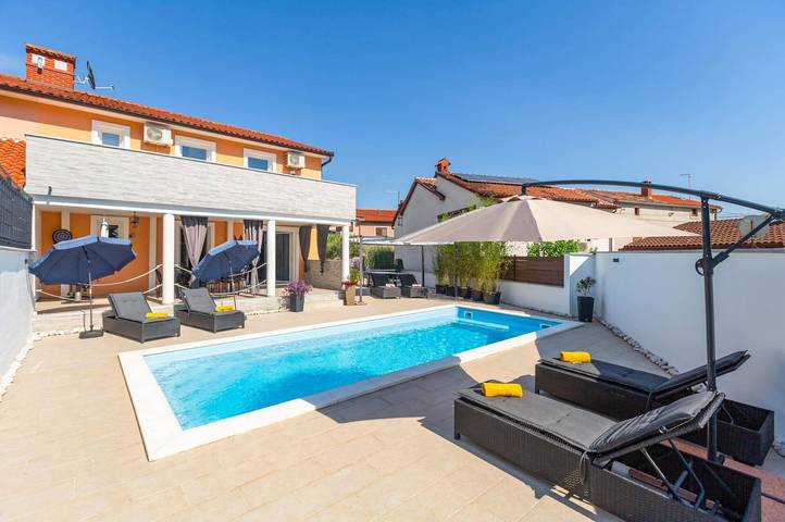 Villa per 8 persone, con giardino a Marzana (Istria)