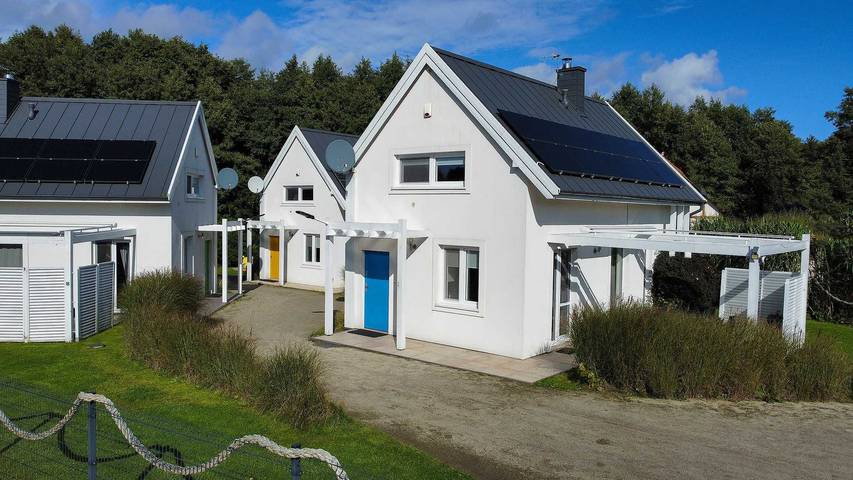Ferienhaus für 7 Personen, mit Garten und Sauna sowie Seeblick
