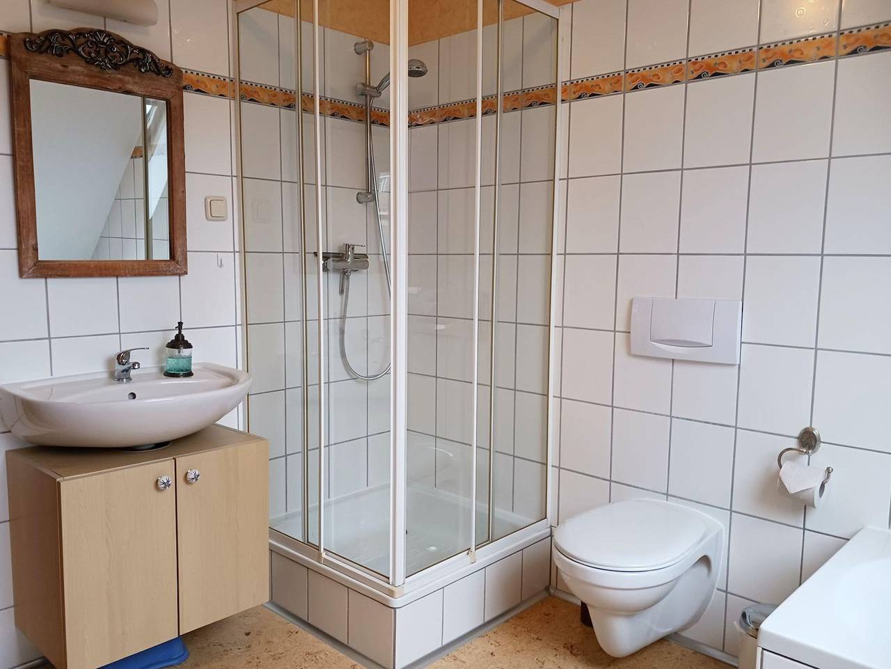 Unterkunft zwischen Seen - Privatzimmer, Dusche und Bad, Wc, 2 Schlafräum in Rohlstorf, Kreis Segeberg