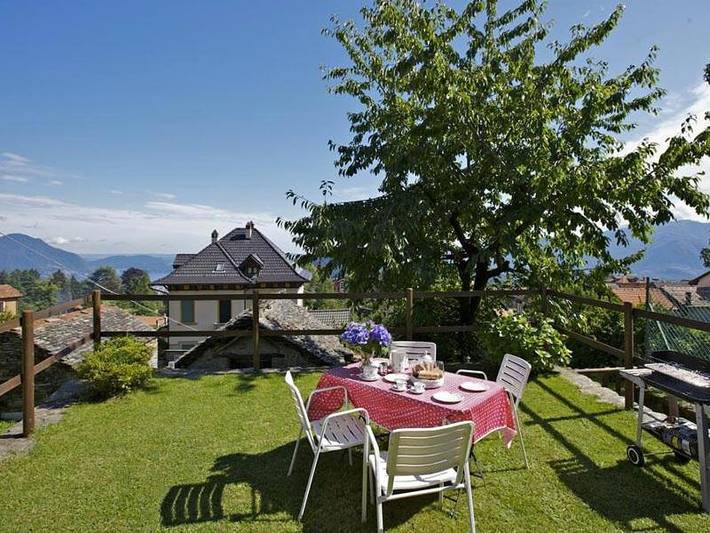 Chalet für 4 Personen, mit Seeblick und Ausblick sowie Garten am Lago Maggiore - 3