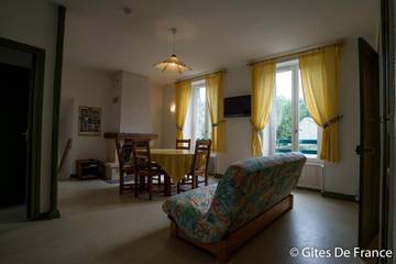 Gîte pour 5 Personnes dans Courgoul, Région de Besse-et-Saint-Anastaise, Photo 3