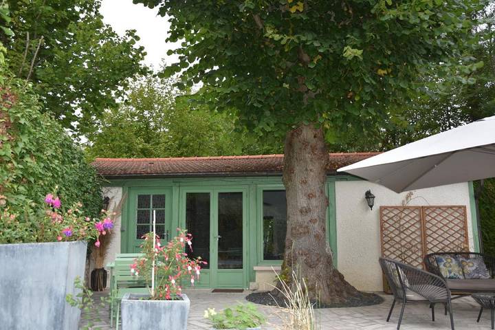 Location de vacances pour 3 personnes, avec vue et jardin à Limetz-Villez - 2