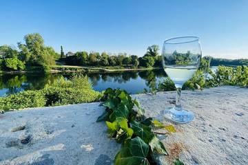 Gîte pour 2 personnes, avec jardin ainsi que terrasse et jacuzzi à La Force