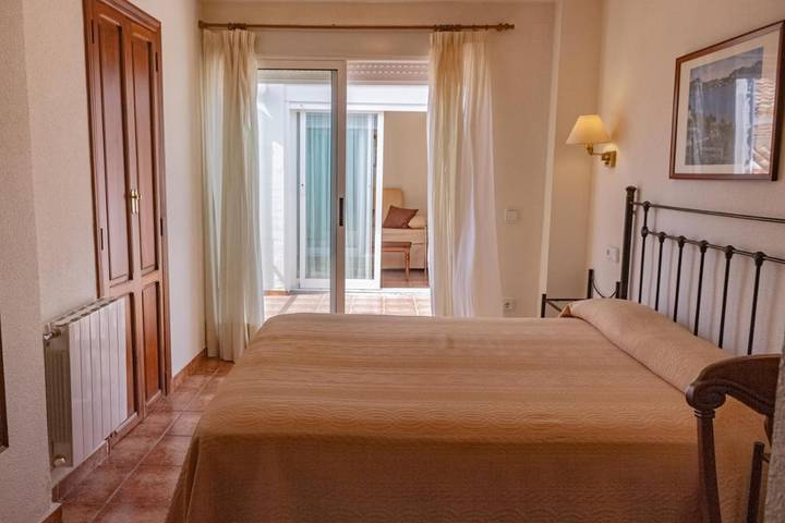 Hôtel pour 2 personnes, avec balcon et vue à Tàrbena - 4