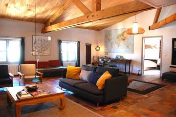 Gîte pour 5 personnes, avec balcon dans Place aux Herbes