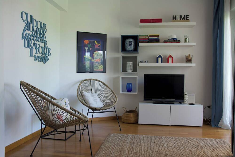 Ganze Wohnung, Bright three-room apartment surrounded by nature in Cinquale, Forte dei Marmi