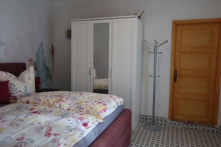 Ganzjährig offenes Ferienhaus mit Swimmingpool und Whirlpool. Hunde willkommen! in Döbrököz, Komitat Tolnau