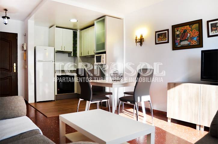 Entire apartment, Terrasol Isis G in Urbanización Villa del Mar, Vélez-Málaga