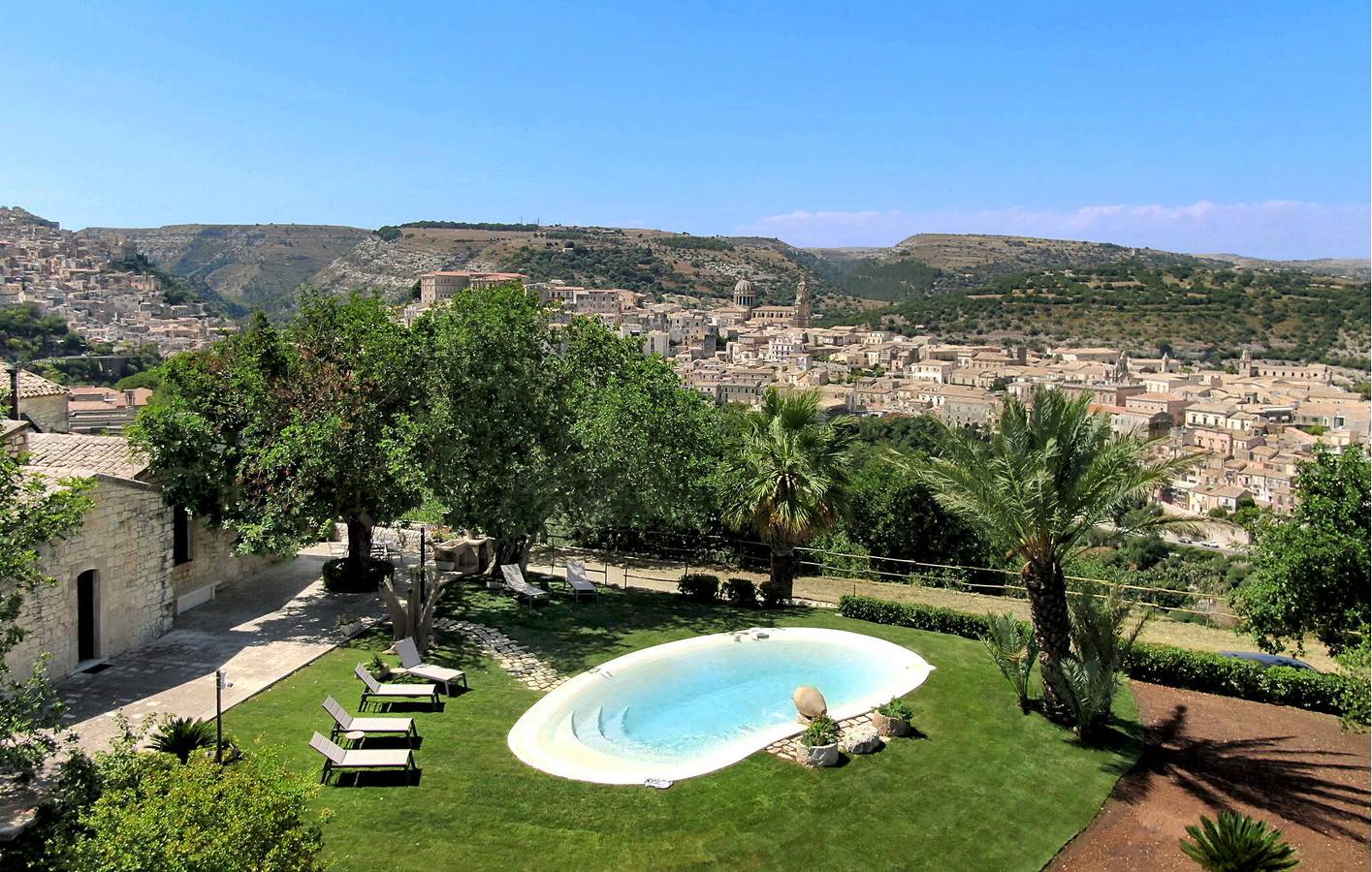 Moderno apartamento con piscina, terraza y aire acondicionado cerca de Ragusa in Ragusa (Sicilia), Provincia de Ragusa