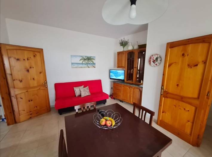 Apartamento entero, Apartamento 'Amata Villa Vacanza' con jardín privado, Wi-Fi y aire acondicionado in Leuca, Castrignano del Capo