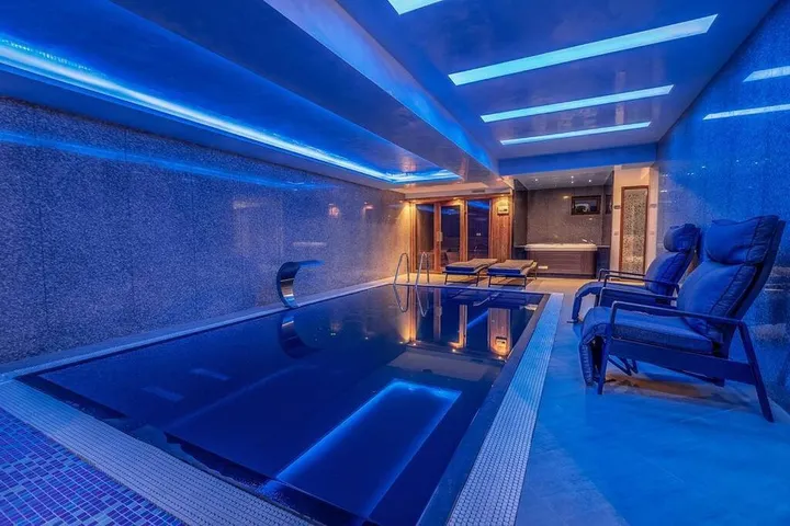 Villa pour 7 personnes, avec jardin et piscine ainsi que sauna et vue - 1