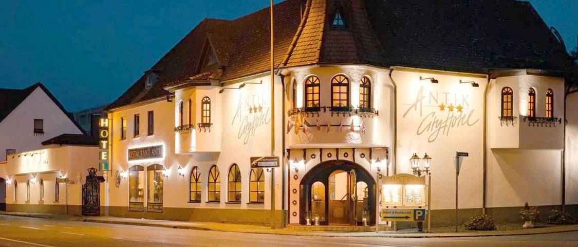 Hôtel pour 3 personnes, avec jardin ainsi que piscine et sauna