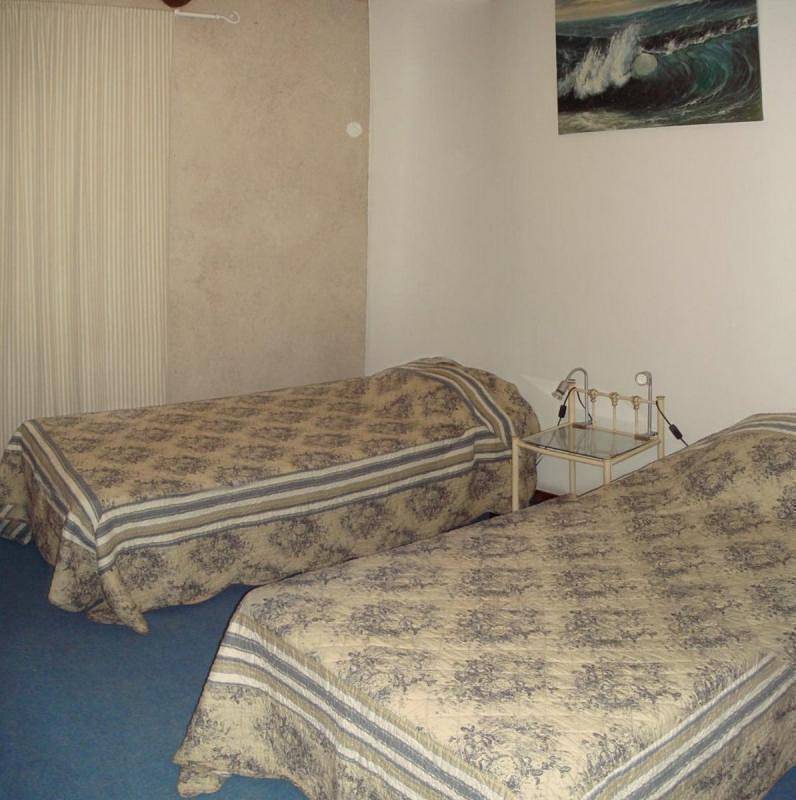 Château St-Auriol - Le Caviste in Lagrasse, Parque Natural Regional Corbières-Fenouillèdes