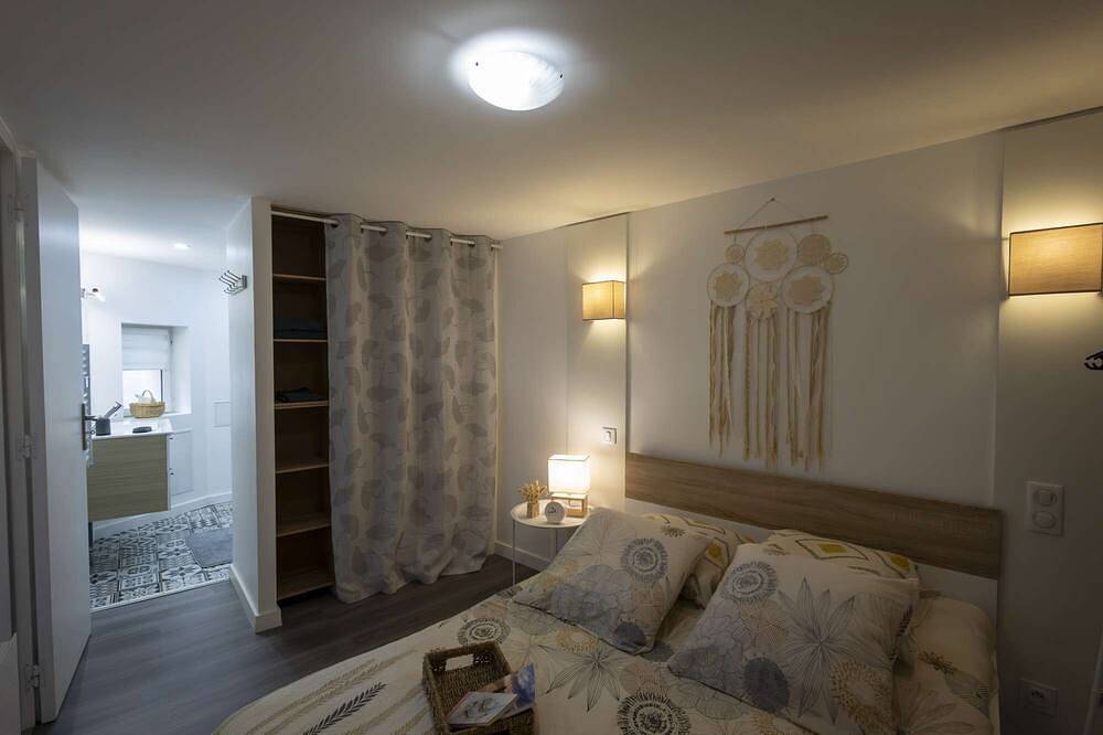 Apartamento entero, L'Escapade - 1 bedroom - 2 people - Terrace in Châtelguyon, Parque Natural Regional Volcans d'Auvergne