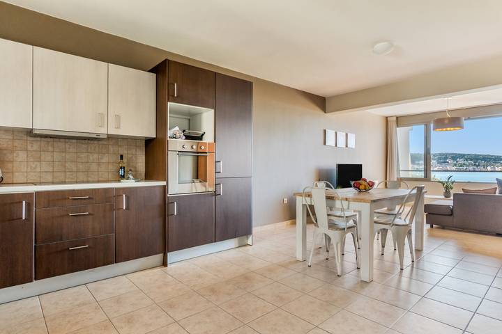 Entire apartment, Gliving365 Apartment with a great city view. in Kefalonia