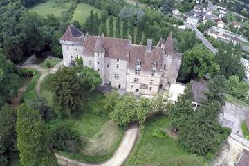 Chambre d’hôte pour 8 personnes à Château-l'Évêque