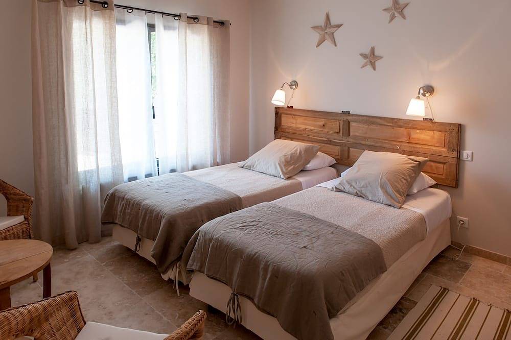 Charming B&B in Buis-les-Baronnies, Nyons region