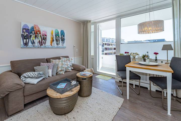 Ganze Wohnung, 1-Zimmer-Ferienwohnung mit Balkon in Westerland, direkt am Meer. in Westerland, Sylt (Gemeinde)