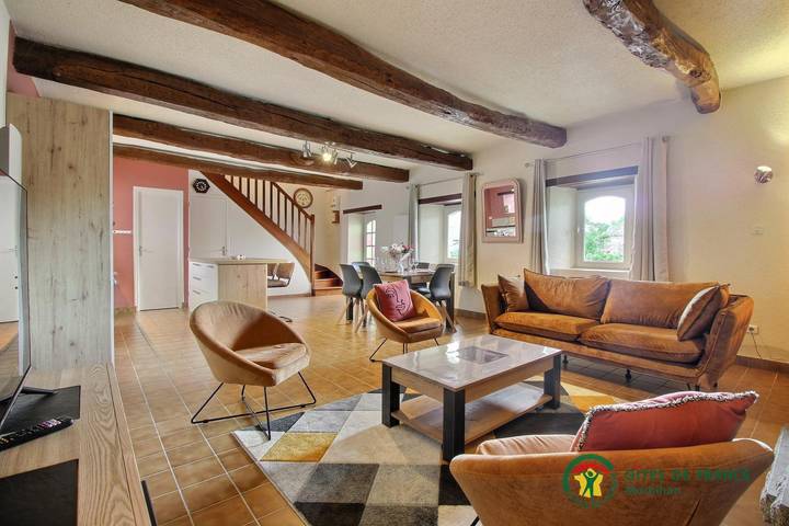 Gîte pour 6 personnes, avec jardin et piscine à Larmor-Baden