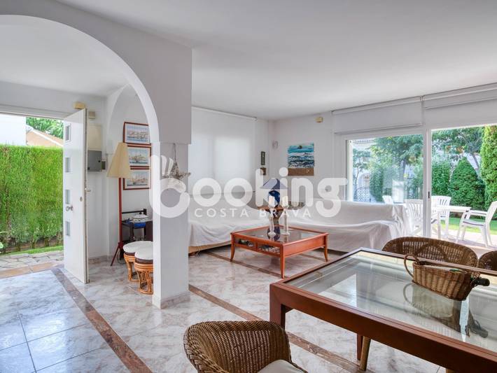 Preciosa casa tradicional para 8 personas con jardín en el centro de Playa de Ar in Platja d'Aro, Costa Brava