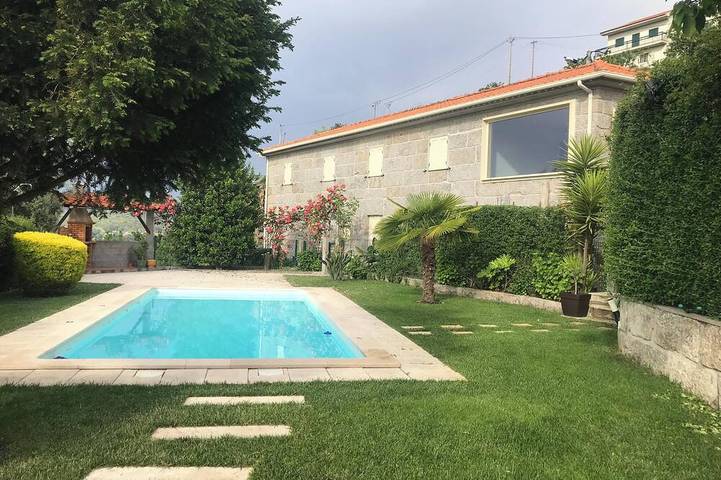 Villa für 6 Personen, mit Garten und Balkon - 1