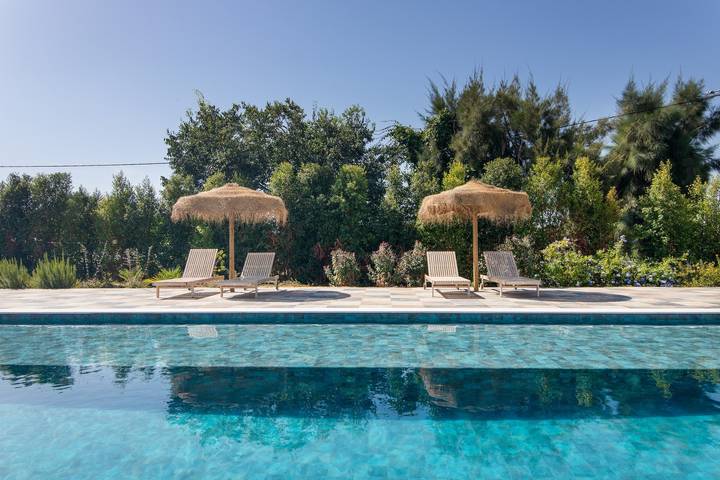 Holiday Home 'Vila Salero 4' with Shared Pool, Wi-Fi and Air Conditioning in Moncarapacho e Fuseta, Parque Natural da Ria Formosa