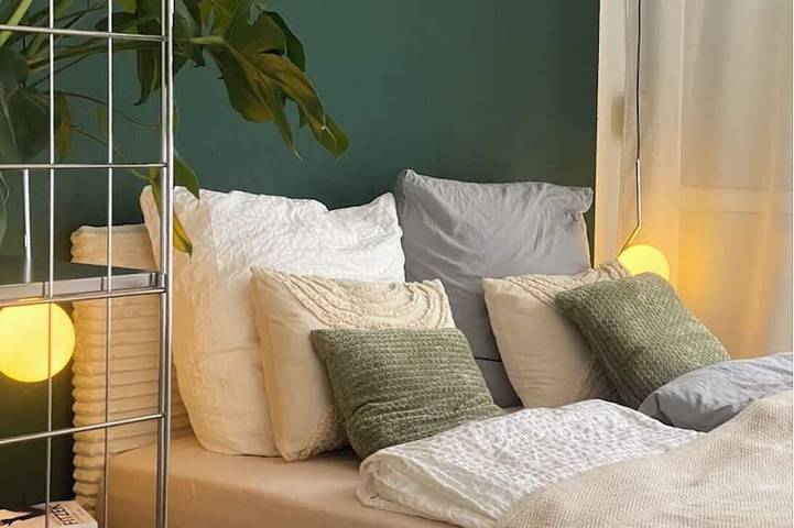 Ganze Wohnung, Herrliche gemütliche Wohnung in Hochheim mit eigenem Balkon & Parkplatz in Hochheim am Main, Hochheim