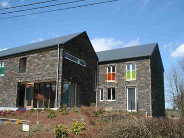 Maison de campagne pour 30 personnes, avec jardin et terrasse à Vielsalm