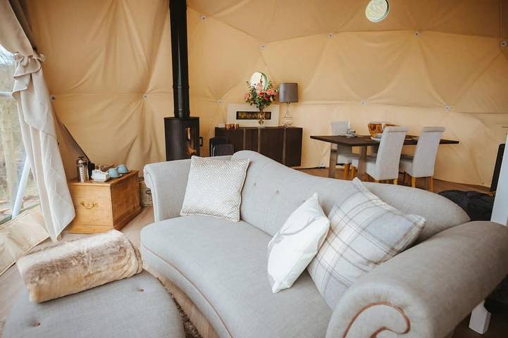The Tree Dome - Retiro lujoso de Glamping in Colinas de Shropshire