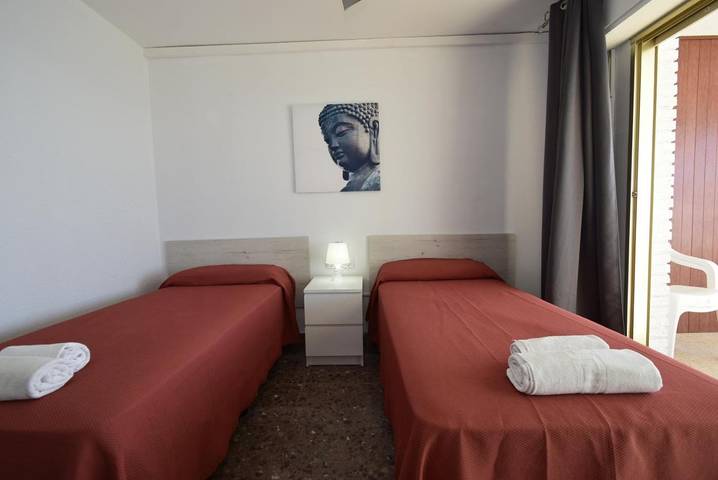 Casa rural para 6 personas, con vistas además de piscina y terraza, Se admiten mascotas en Benidorm - 4