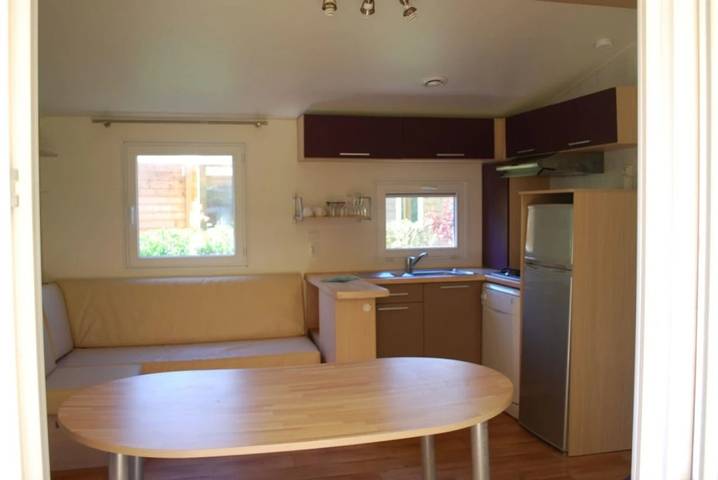 Camping pour 6 personnes, avec sauna ainsi que jacuzzi et bassin pour enfant dans Périgord Vert - 2