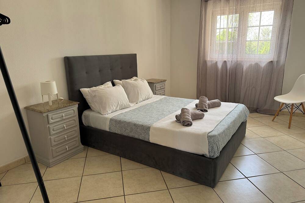 Villa Monte Branco - S B Messines\npiscina privada & Jaccuzi in São Bartolomeu de Messines, Distrito de Faro
