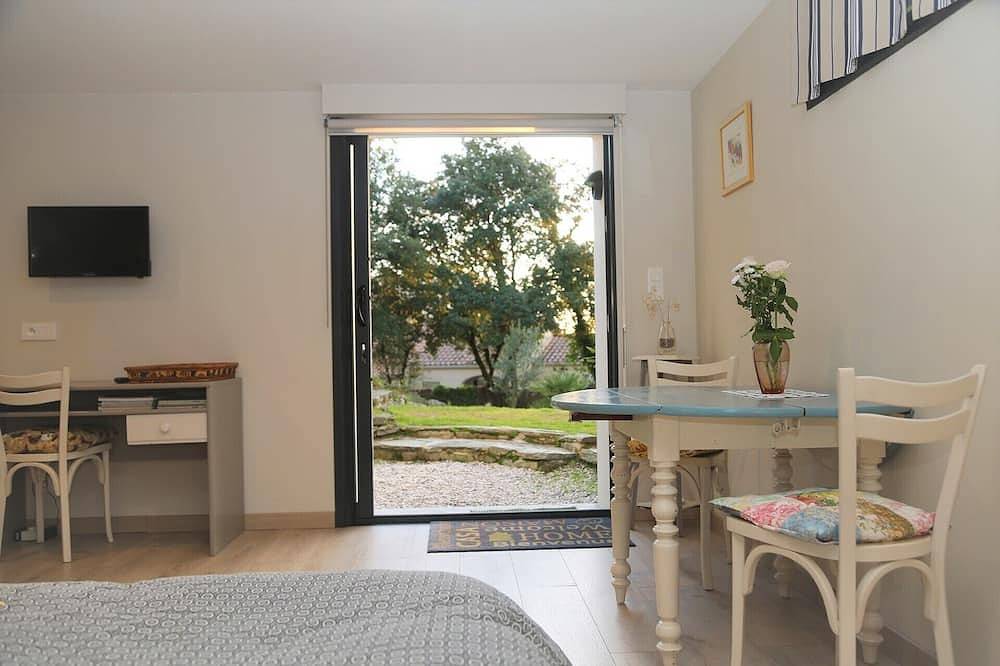 Apartamento entero, Encantadora vivienda terreno jardín 3Pers tranquila residencial 400m playa / C. Thalasso in Château-d'Olonne, Les Sables-d'Olonne