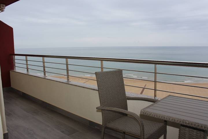 Apartamento entero, Don Ximo 13º  Solo Familias! in Platja Nord de Gandia (Gandia), Playa de Gandía