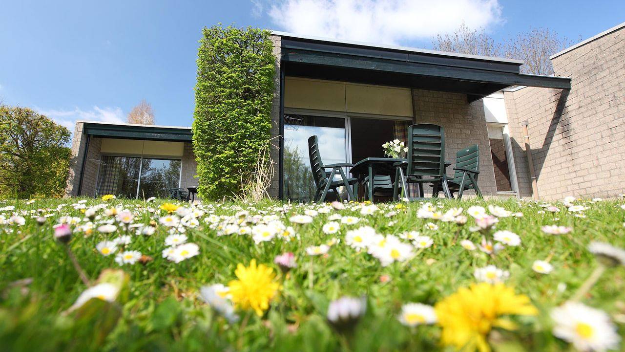 Bungalow voor 4 personen met terras in Johan Walem, Limburg