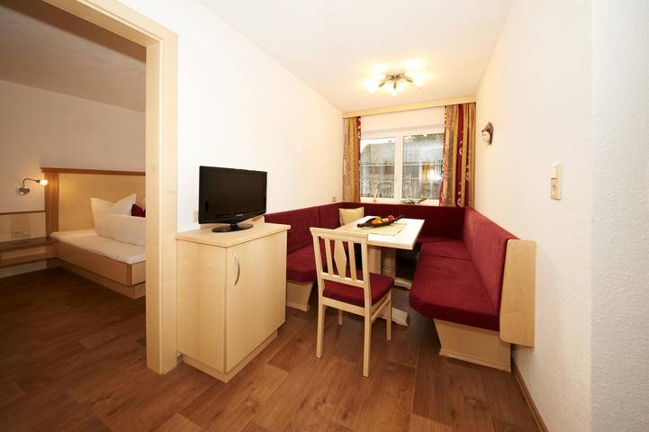 Ferienwohnung für 3 Personen, mit Garten und Ausblick sowie Sauna, kinderfreundlich in Kappl - 3