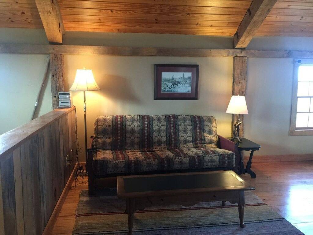 Sonnenuntergang-Amish-Kabine bei Wolf Creek Guest Ranch in Gillespie County