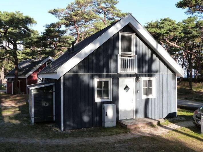 Ferienhaus für 4 Personen, mit Terrasse und Whirlpool sowie Sauna in Baabe