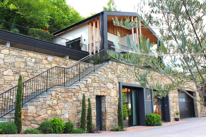 Ferienwohnung für 4 Personen, mit Garten und Ausblick, kinderfreundlich in Marling